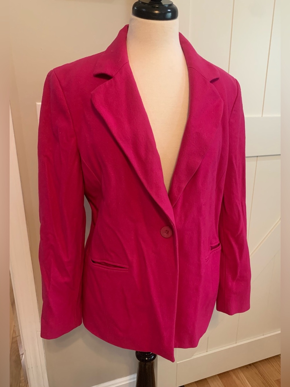 Harve Benard Fuchsia Single-Button Blazer